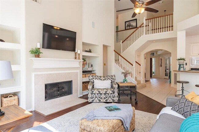 Building Photo - 43 N Greenvine Cir
