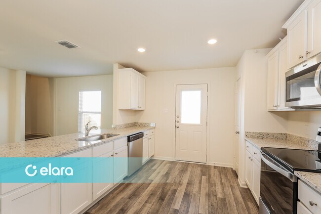 Building Photo - 306 Pvt Rd