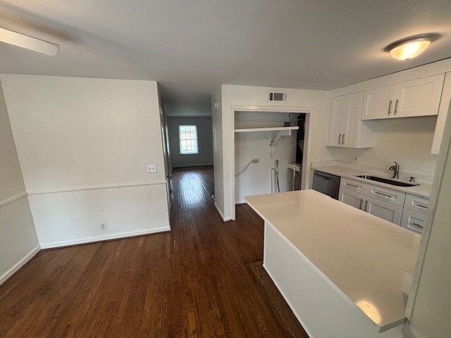 Building Photo - 510 Basswood Ave