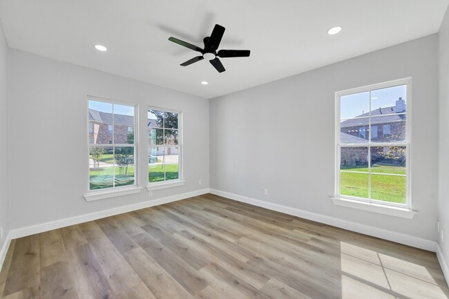 Building Photo - 49 Winterhaven Ln