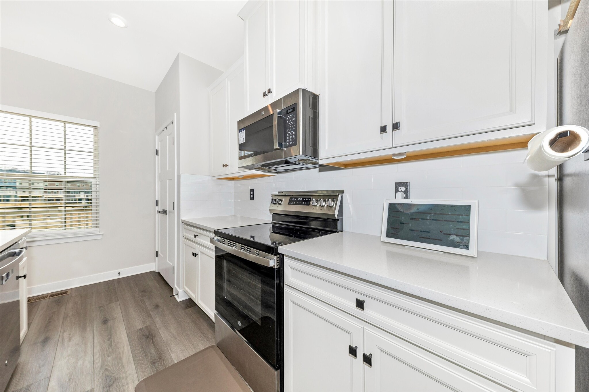 Building Photo - 166 Drydock Way