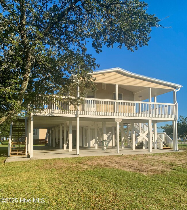 Building Photo - 114 Palmetto Dr