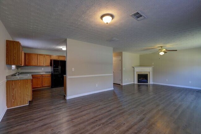 Building Photo - Available Now!