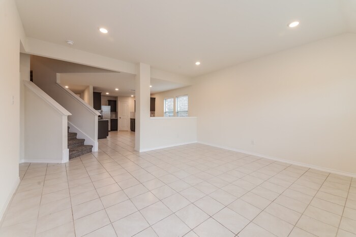 Building Photo - 841 Costlow Ln