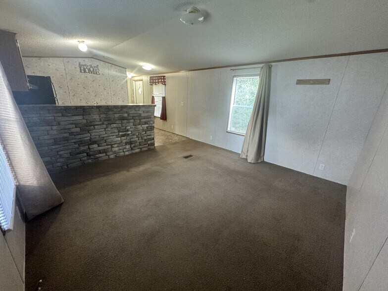 Building Photo - 65188 Highway 1058