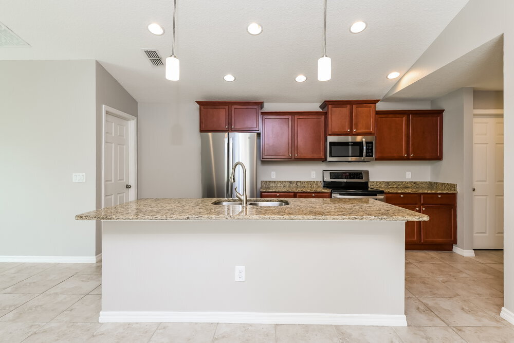 Building Photo - 1904 Pontoon Pl