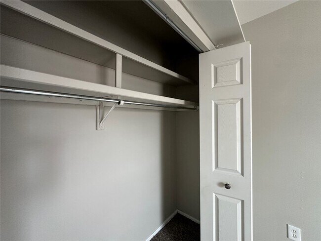 Building Photo - 420 Chapel Ridge Dr