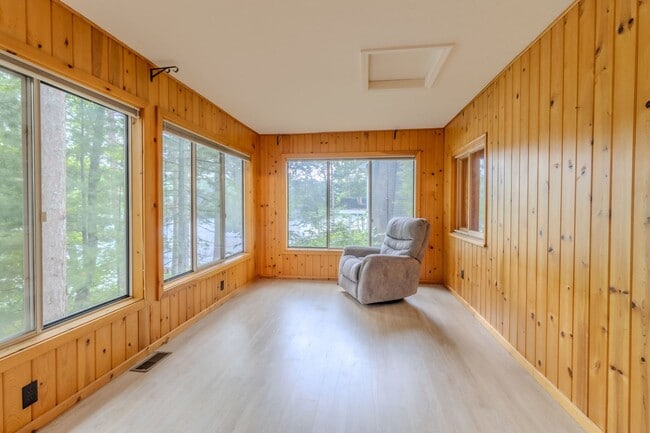 Building Photo - 3332 Tibbets Dr