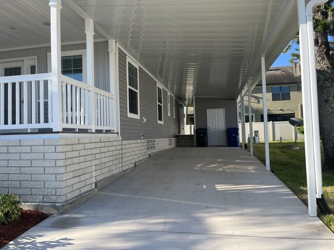 Building Photo - 15666 49th Street N