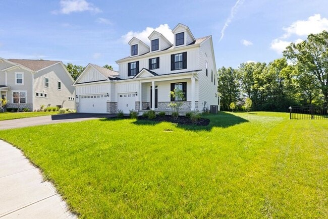Building Photo - 8190 Smiths Cir