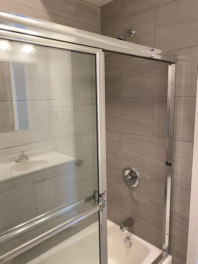 Building Photo - 178 Washington St