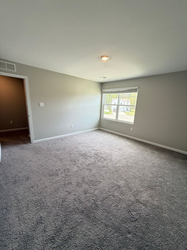 Building Photo - Rivergate