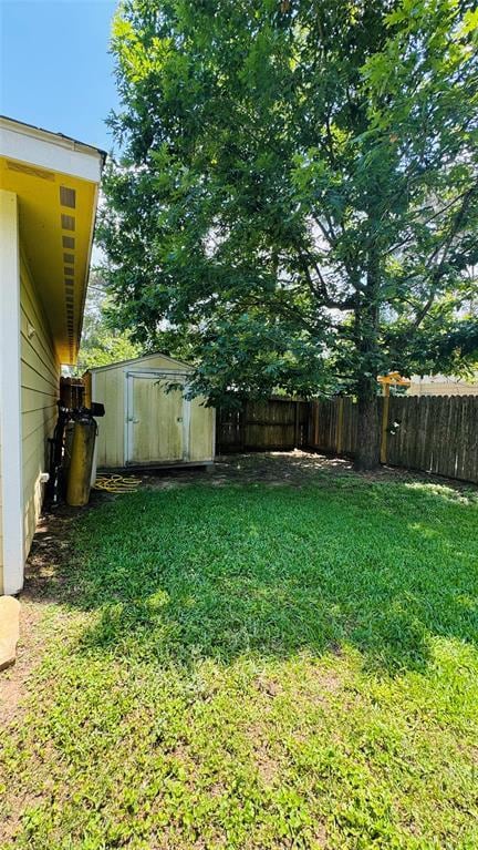 Building Photo - 10595 Royal Terrell Dr