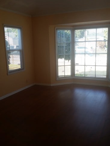 Building Photo - 8437 Naylor Ave