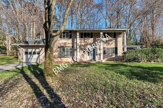 Building Photo - 5207 Gainsborough Dr