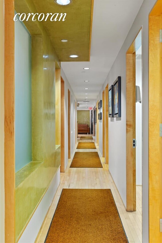 Building Photo - 202 Spring St