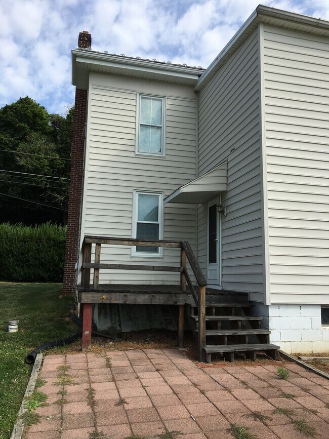 Building Photo - 3356 Days Mill Rd