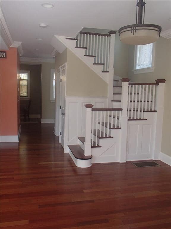 Building Photo - 490 Broadway