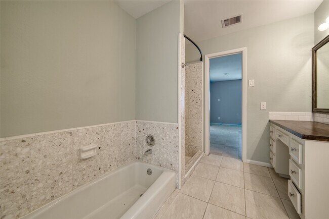 Building Photo - 10919 Villa Lea Ln