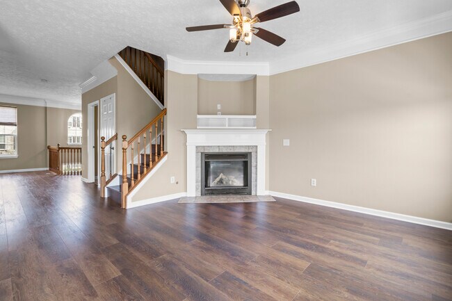 Building Photo - 226 Straughn Ln