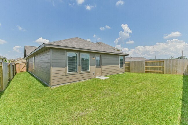 Building Photo - 18562 Cepagatti Dr
