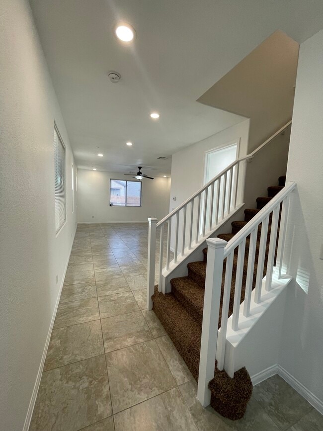 Building Photo - 243 Sweet Spot St