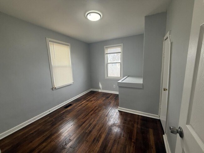 Building Photo - 1248 Ingleside Ave