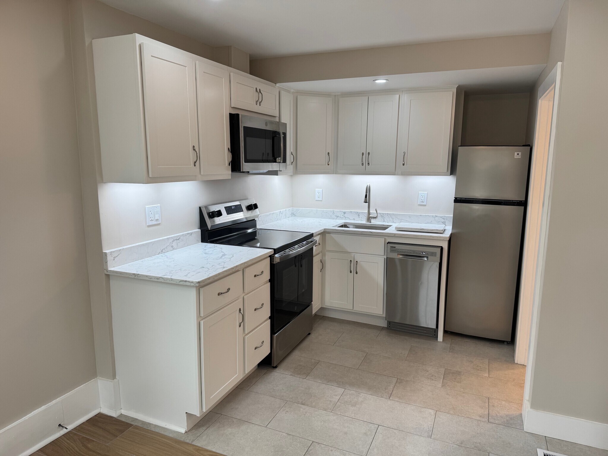 Building Photo - 38 Summer St