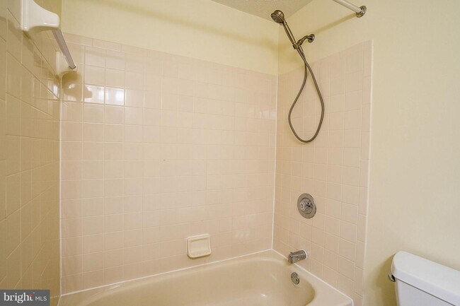 Building Photo - 7746 Patuxent Oak Ct