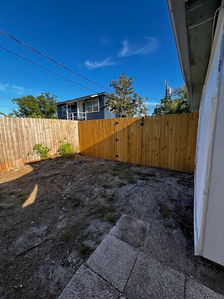 Building Photo - 3730 3rd Ave N