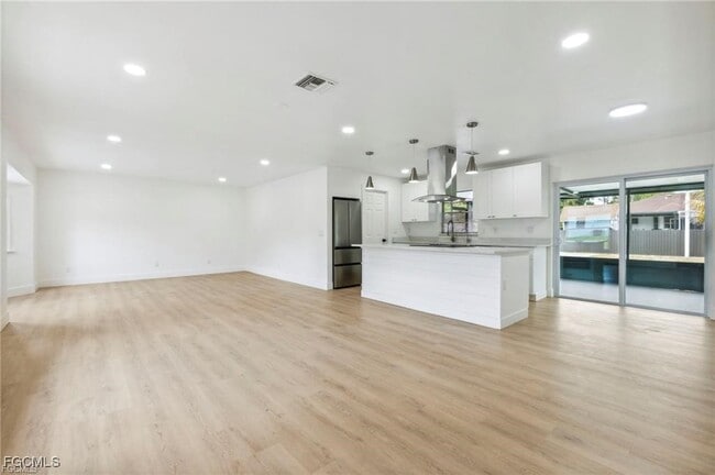 Building Photo - 4700 3rd St W