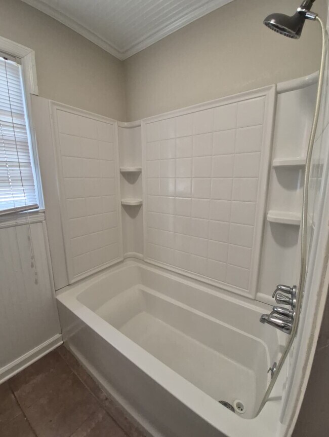 Building Photo - 206 W 60th St