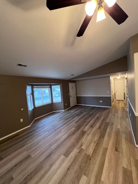 Building Photo - 12406 W 11th Ave