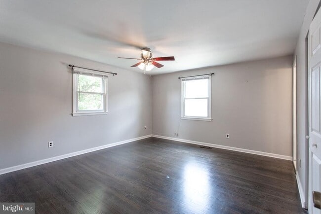 Building Photo - 9106 Santa Rita Rd