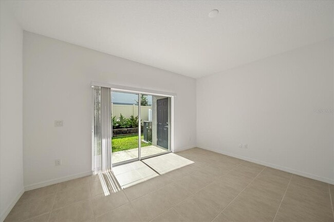 Building Photo - 8744 Daybreak St