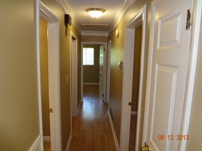 Building Photo - 152 Kendrick Ct