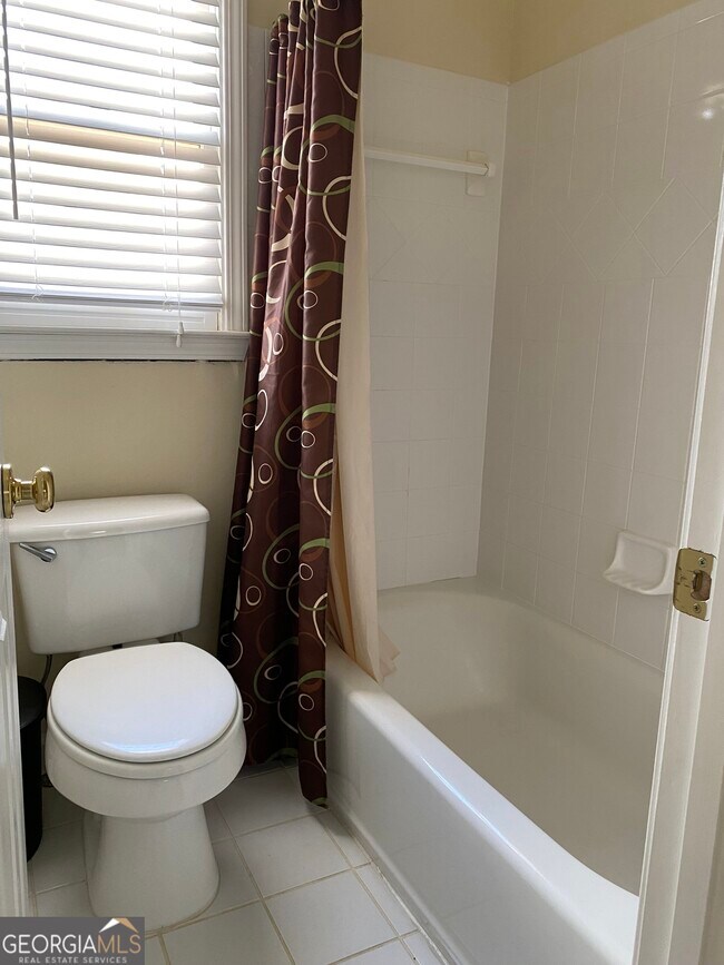 Building Photo - 1313 Bailey's Corner