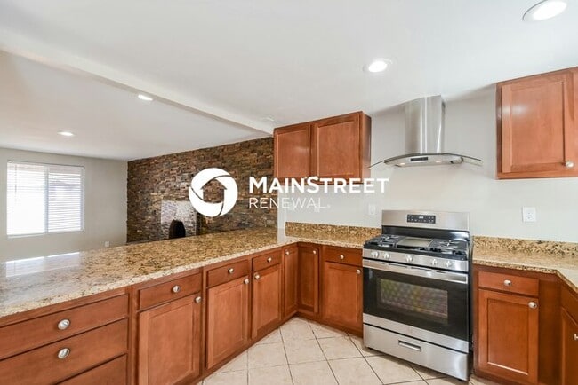 Building Photo - 4 Bedroom Pet-Friendly Home in Tucson, AZ ...