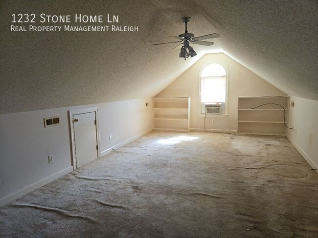 Building Photo - 1232 Stone Home Ln
