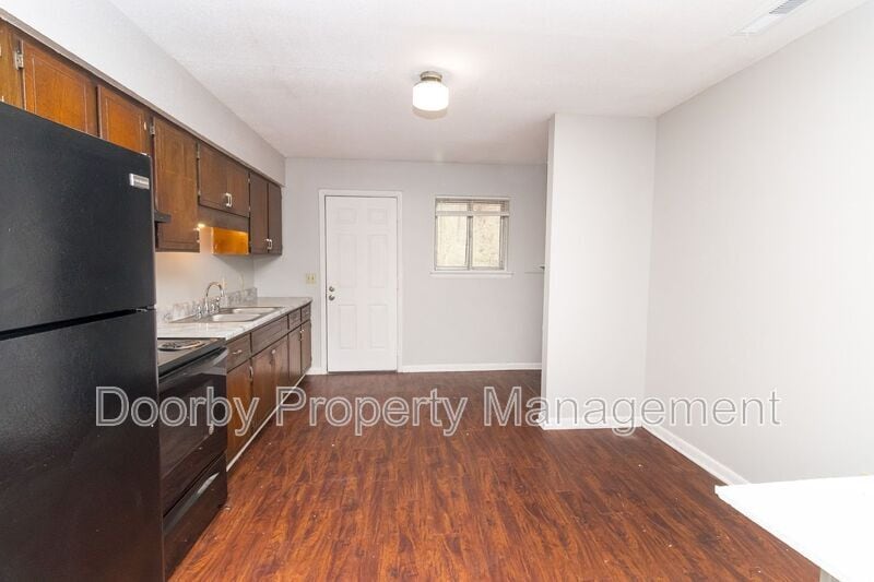 Building Photo - 6436 Basswood Ln