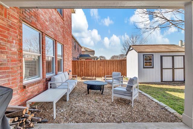 Building Photo - 1320 Hunter Ln