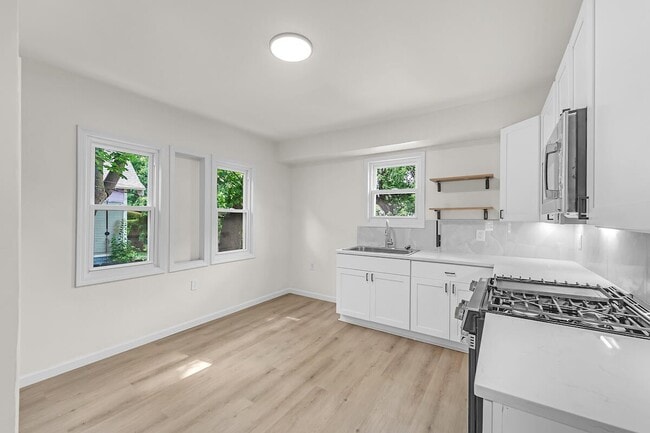 Building Photo - 3527 N 14th St