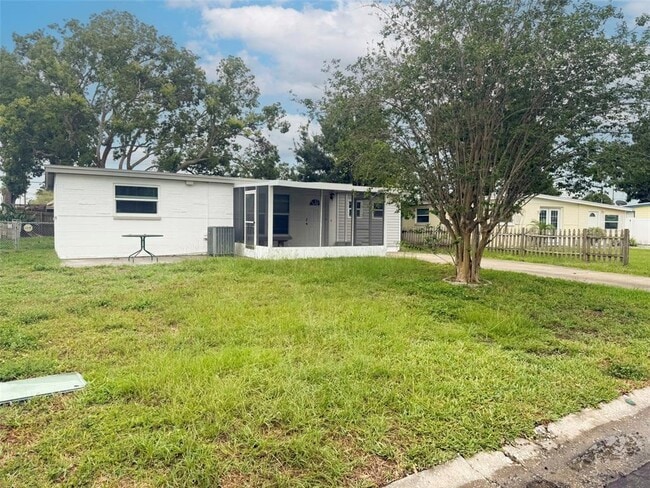 Building Photo - 8096 Rose Terrace N