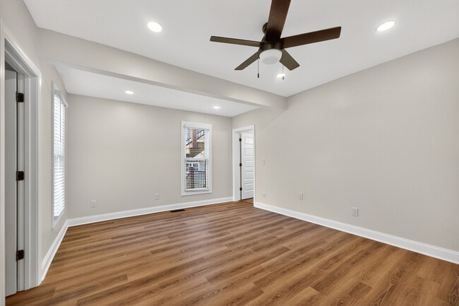 Building Photo - 305 W Exchange St