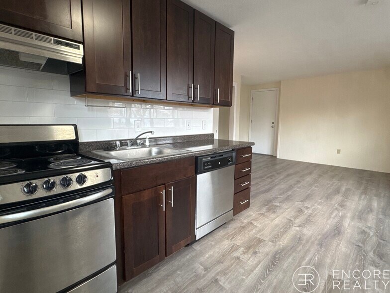 Building Photo - 5 Chester St