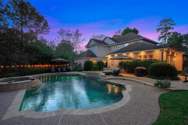 Building Photo - 43 S Longsford Cir