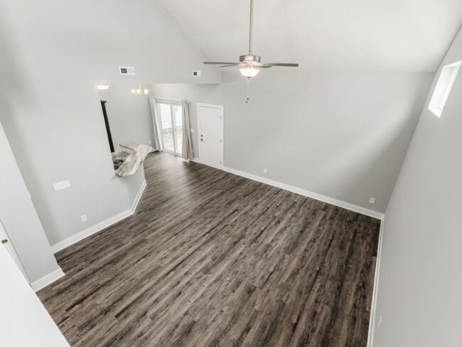 Building Photo - 1965 Glassboro St