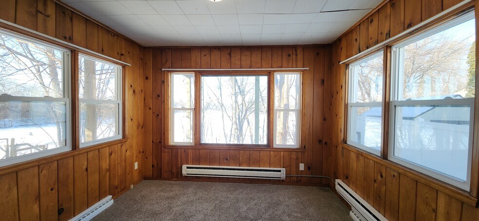 Building Photo - 2238 West Ave S