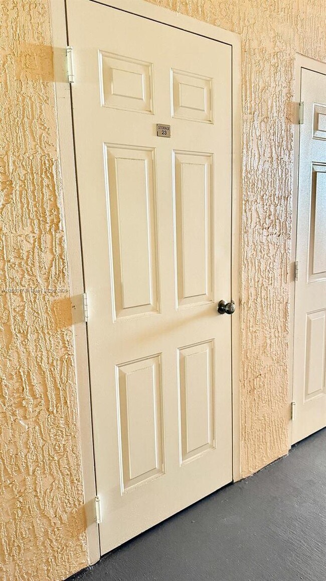 Building Photo - 2808 Amalei Dr