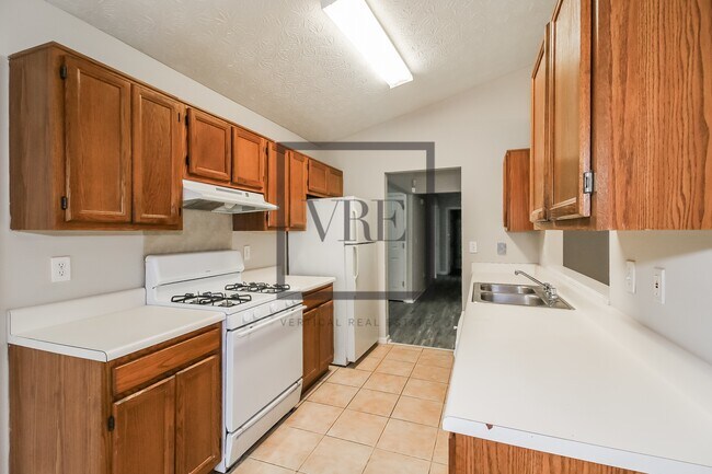 Building Photo - 10858 Morning Dove Ct